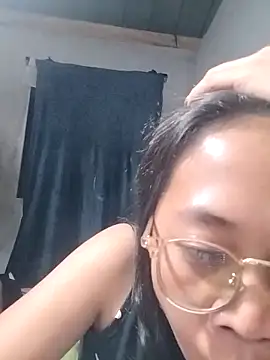 angelpinay44 online show from March 18, 4:21 pm