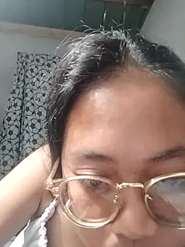 angelpinay44 online show from March 27, 7:46 pm