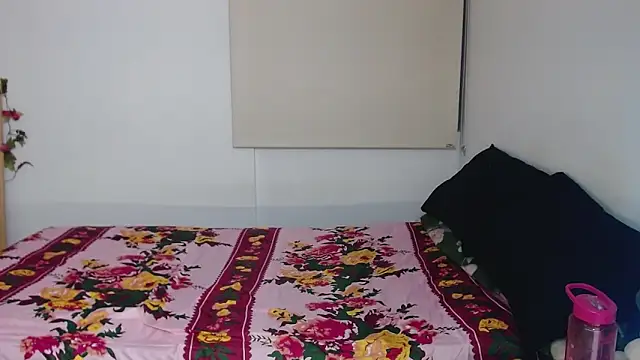 TayandSune online show from July 8, 3:22 am