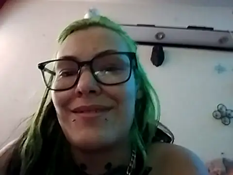 HennaedPyridine online show from March 22, 7:45 am