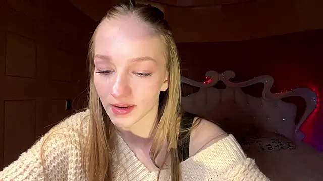 Snapshot of Anika_Socutehe chatting on March 13, 4:13 pm Anika Socutehe online show from March 13, 4:13 pm