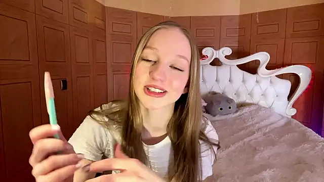 Snapshot of Anika_Socutehe chatting on March 17, 1:25 pm Anika Socutehe online show from March 17, 1:25 pm