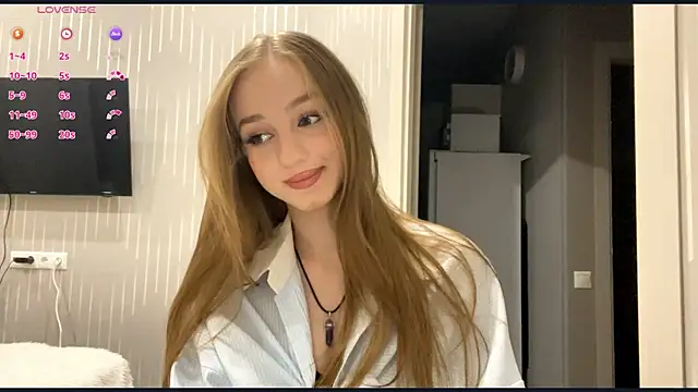 Anika Socutehe online show from June 10, 7:13 pm