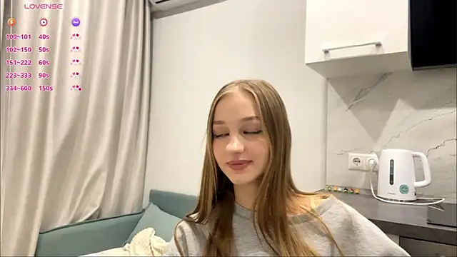 Anika Socutehe online show from June 14, 8:44 pm