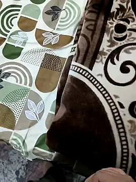 shybullggn online show from April 2, 12:36 pm