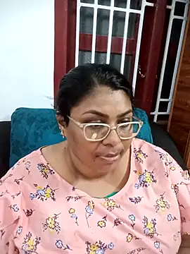 Snapshot of deepika-mallus chatting on March 15, 2:23 pm deepika-mallus online show from March 15, 2:23 pm