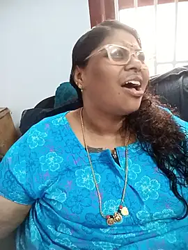 Snapshot of deepika-mallus chatting on March 22, 7:23 am deepika-mallus online show from March 22, 7:23 am