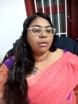 Snapshot of deepika-mallus chatting on March 23, 4:11 pm deepika-mallus online show from March 23, 4:11 pm