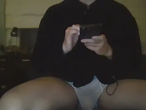 Snapshot of bigbigtop20 chatting on March 10, 6:13 pm bigbigtop20 online show from March 10, 6:13 pm