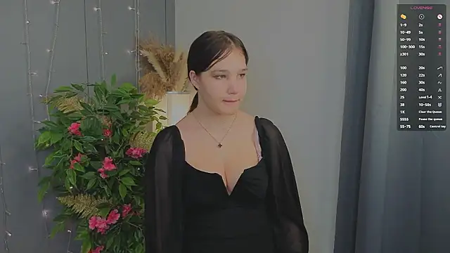 Snapshot of EnidRitzel chatting on March 29, 7:14 pm EnidRitzel online show from March 29, 7:14 pm