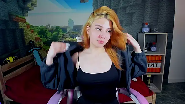 Snapshot of RosaFowler chatting on March 22, 12:19 pm RosaFowler online show from March 22, 12:19 pm