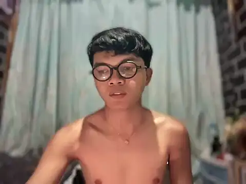 petiteasianxxx online show from February 27, 12:38 pm