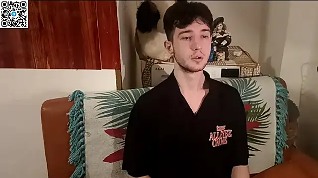 Snapshot of _ZaneX chatting on March 10, 7:52 pm ZaneX online show from March 10, 7:52 pm