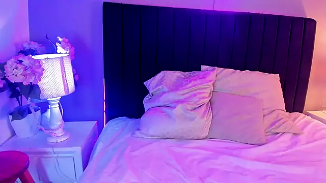 Snapshot of scarlett_leex_ chatting on March 28, 3:39 am scarlett leex online show from March 28, 3:39 am