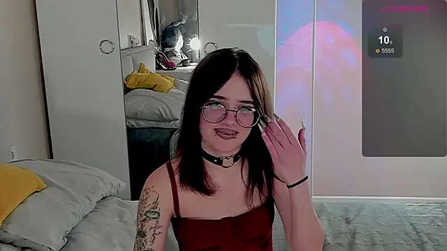 Marika Degas online show from May 22, 2:44 pm