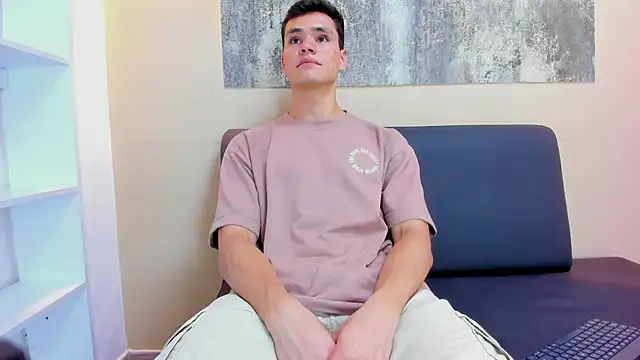 ZANE EVANS online show from June 4, 12:44 pm