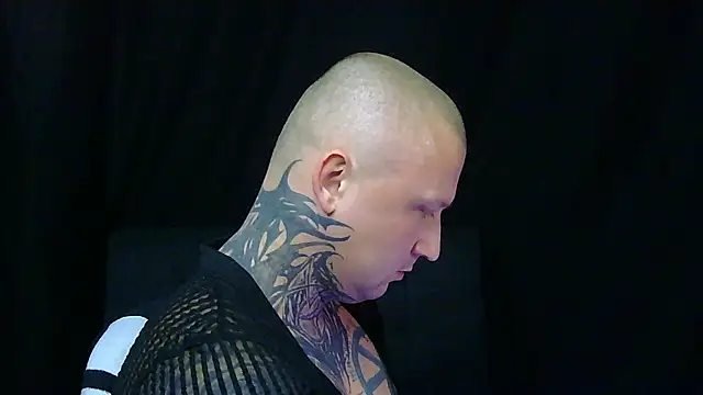 Snapshot of devilWithTats chatting on April 14, 12:00 pm devilWithTats online show from April 14, 12:00 pm