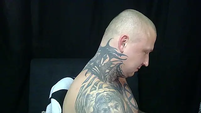 Snapshot of devilWithTats chatting on April 16, 12:06 pm devilWithTats online show from April 16, 12:06 pm