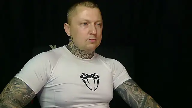 devilWithTats online show from June 10, 4:17 pm
