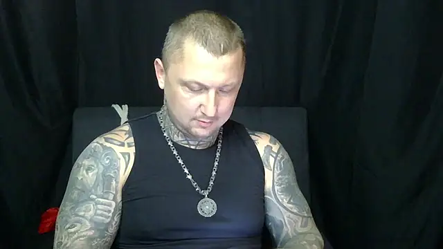 devilWithTats online show from June 14, 1:46 pm