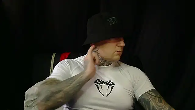 devilWithTats online show from July 23, 12:58 pm