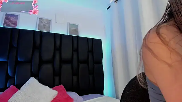 Snapshot of Sharon_Storm chatting on March 13, 2:12 pm Sharon Storm online show from March 13, 2:12 pm