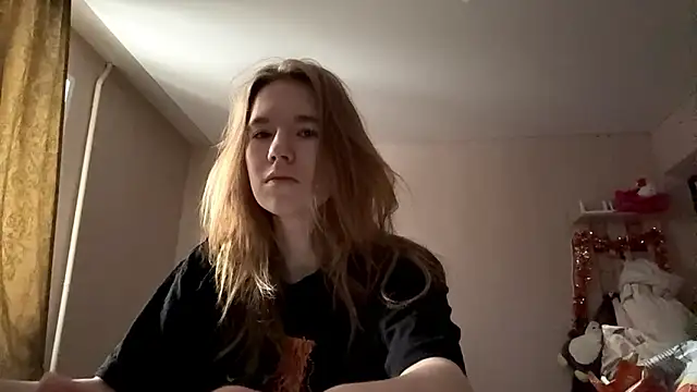 Snapshot of LeomaJee chatting on March 3, 11:27 am LeomaJee online show from March 3, 11:27 am