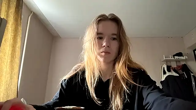 LeomaJee online show from May 14, 1:07 pm