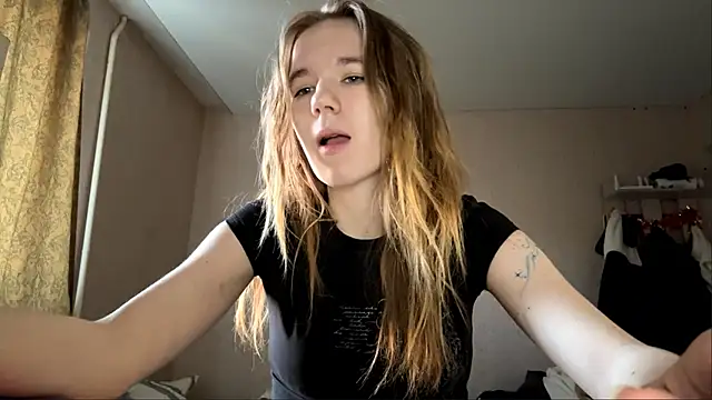 LeomaJee online show from May 20, 3:18 pm
