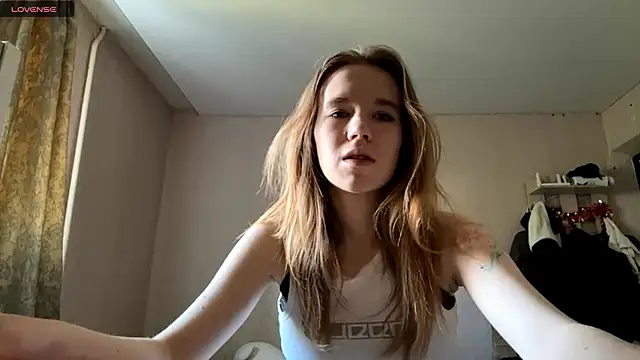 LeomaJee online show from May 22, 11:38 am
