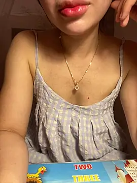 Snapshot of Liisa_loveU chatting on July 20, 10:39 am Liisa loveU online show from July 20, 10:39 am
