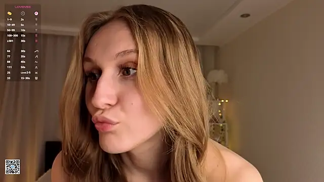 Snapshot of ElidiaPetit chatting on March 28, 2:38 pm ElidiaPetit online show from March 28, 2:38 pm