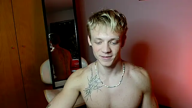 Snapshot of alexbarczukxxx chatting on May 15, 9:22 pm alexbarczukxxx online show from May 15, 9:22 pm