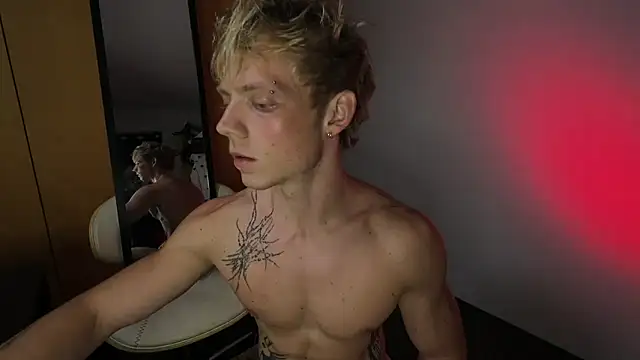 Snapshot of alexbarczukxxx chatting on June 9, 11:38 pm alexbarczukxxx online show from June 9, 11:38 pm