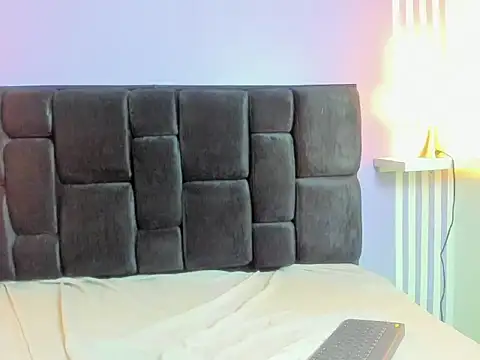 Snapshot of KataleyaVillalobos chatting on March 8, 2:04 am KataleyaVillalobos online show from March 8, 2:04 am