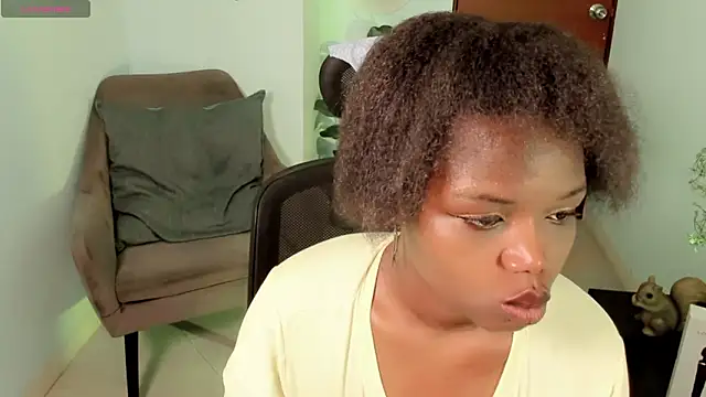 Snapshot of Mila_Kuniss chatting on March 18, 2:09 pm Mila Kuniss online show from March 18, 2:09 pm