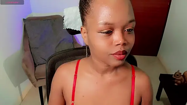 Snapshot of Mila_Kuniss chatting on March 25, 2:45 pm Mila Kuniss online show from March 25, 2:45 pm