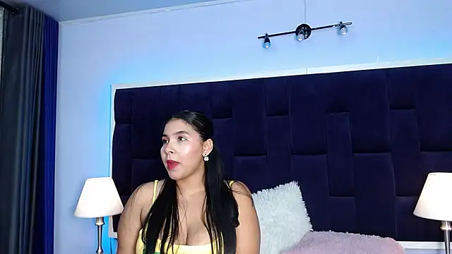 Snapshot of Salomeee__ chatting on March 16, 3:34 am Salomeee online show from March 16, 3:34 am