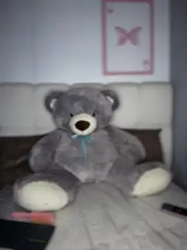 Mia Becket  online show from March 18, 10:29 am