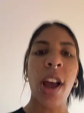 VioletaHills  online show from July 19, 1:37 pm