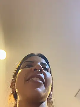 VioletaHills  online show from July 26, 1:51 pm