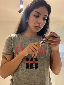VioletaHills  online show from July 31, 12:37 pm