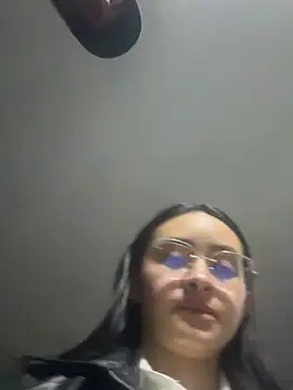 Snapshot of Anni_Rose chatting on March 14, 12:39 am Anni Rose online show from March 14, 12:39 am