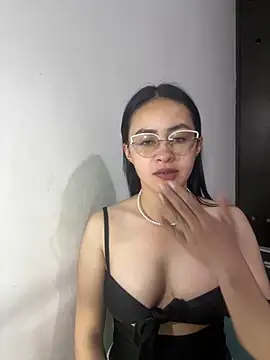 Snapshot of Anni_Rose chatting on March 16, 9:02 am Anni Rose online show from March 16, 9:02 am