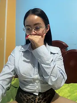 Snapshot of Anni_Rose chatting on March 28, 10:04 am Anni Rose online show from March 28, 10:04 am