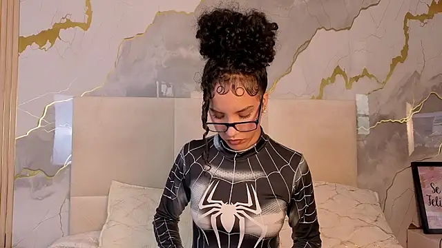 Snapshot of ElizabethSwift chatting on March 12, 8:26 pm ElizabethSwift online show from March 12, 8:26 pm