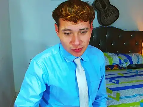 Snapshot of _Santi2 chatting on March 27, 8:26 am Santi2 online show from March 27, 8:26 am