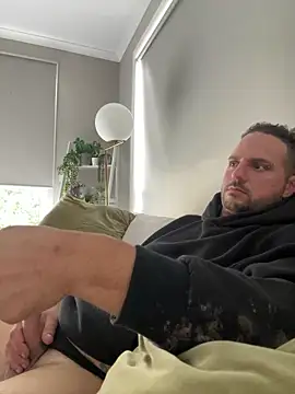 qwerrttyujkkkjh online show from March 17, 6:28 am