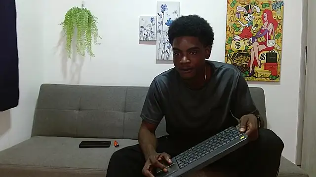 Snapshot of charles_king chatting on March 3, 10:59 pm charles king online show from March 3, 10:59 pm