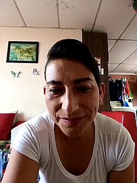 Snapshot of Lucia_Rios chatting on March 9, 9:19 pm Lucia Rios online show from March 9, 9:19 pm